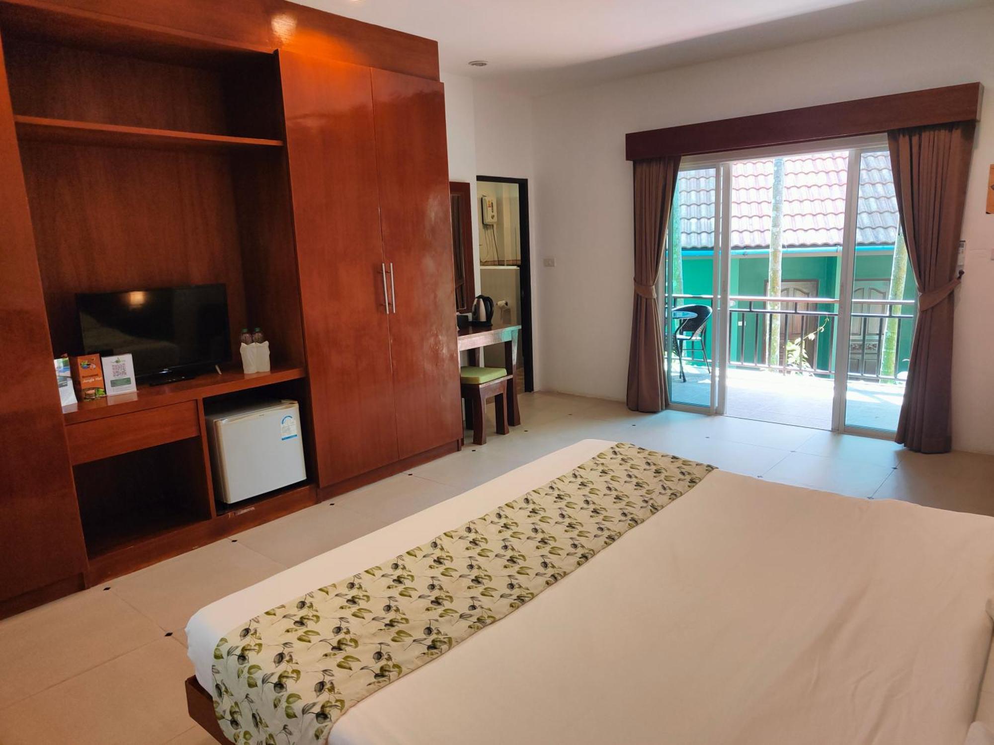 Phuket Jungle Experience Resort Karon Екстериор снимка