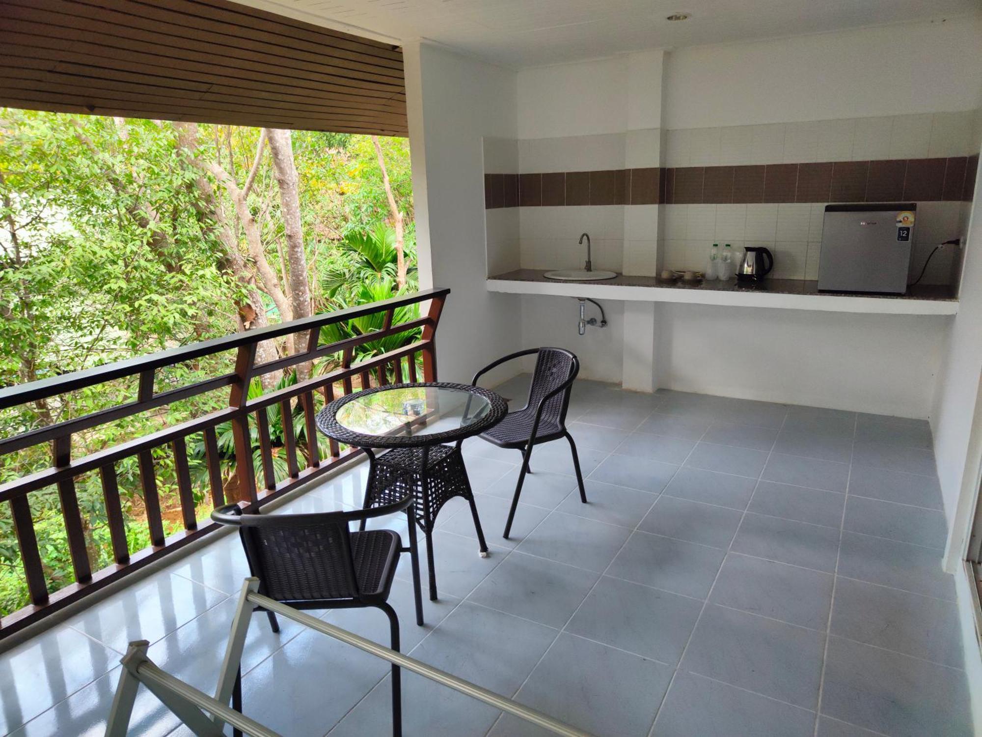 Phuket Jungle Experience Resort Karon Екстериор снимка